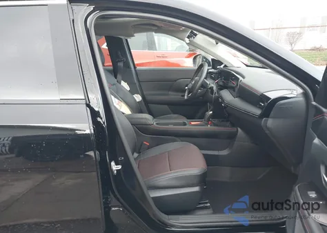 2025 Nissan Kicks Sr Intelligent Awd z USA, uszkodzony, nr VIN 3N8AP6DD1SL432834